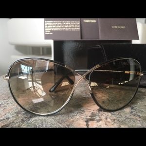 TOM FORD ‘Rosie’ Black/Gold Women’s Sunglasses